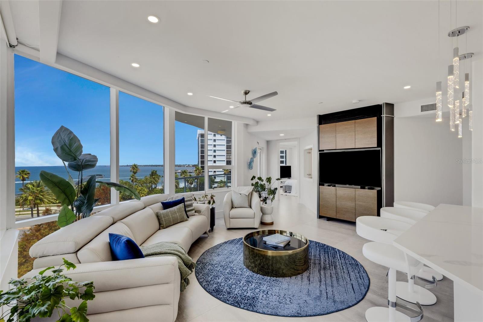 THE PHOENIX - Residential