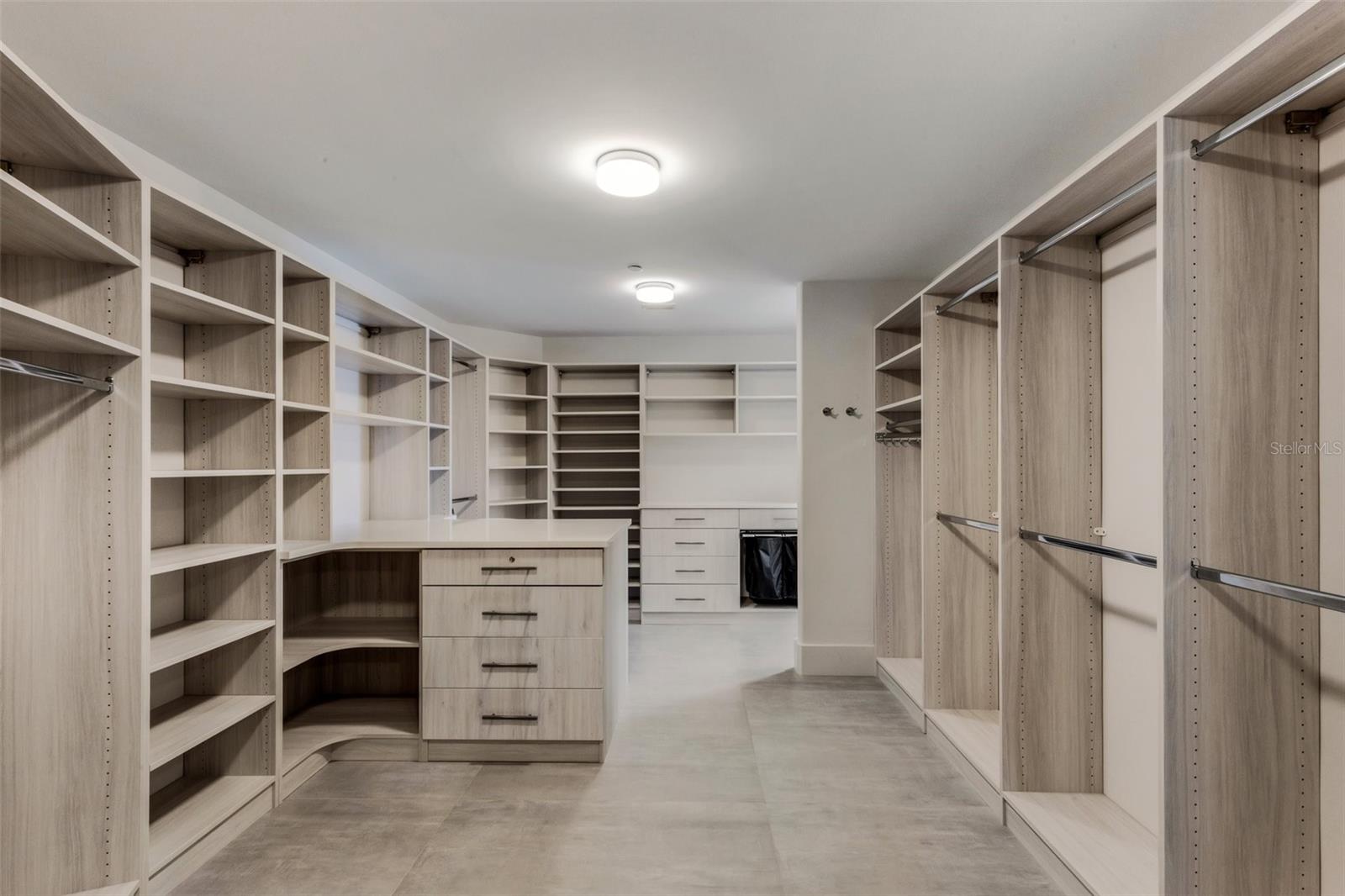 THE PHOENIX - Residential