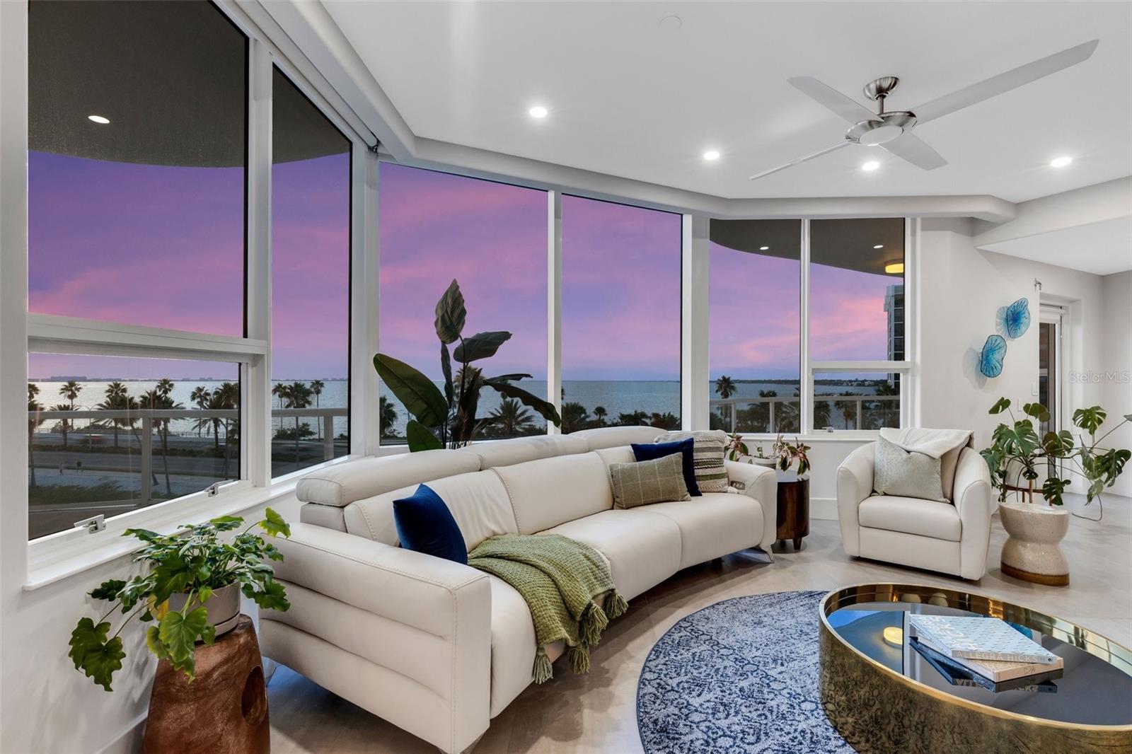 THE PHOENIX - Residential