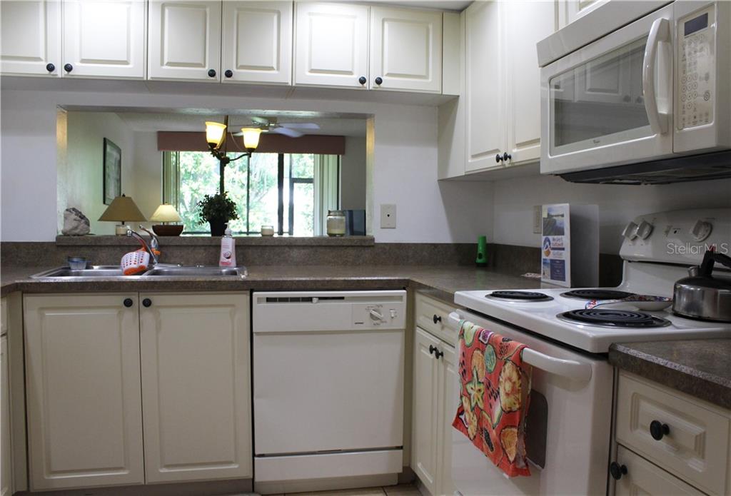 SHOREWALK BATH & TENNIS CLUB 21 - Residential Lease