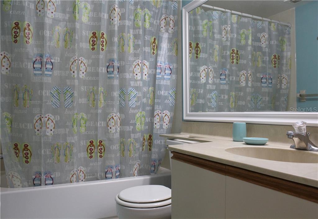 SHOREWALK BATH & TENNIS CLUB 21 - Residential Lease