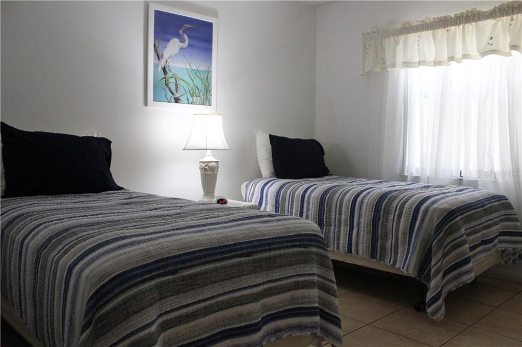 SHOREWALK BATH & TENNIS CLUB 21 - Residential Lease