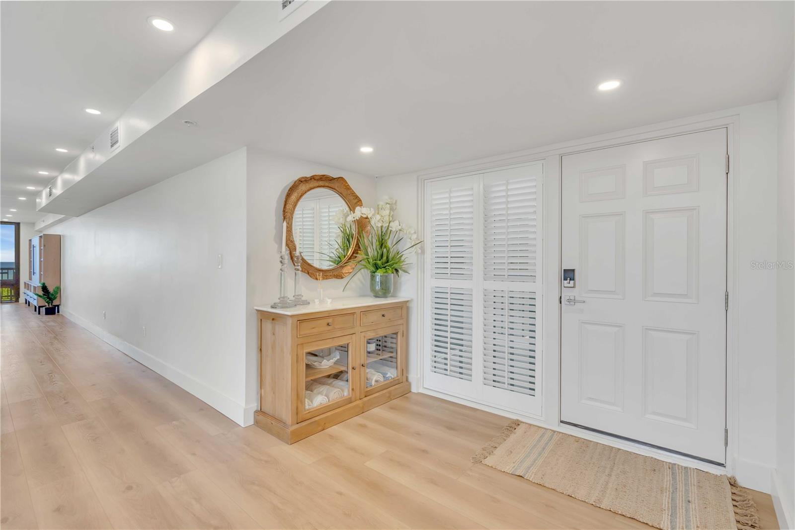 AVIGNON VILLAS - Residential Lease