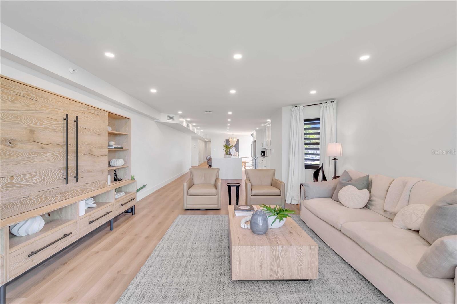 AVIGNON VILLAS - Residential Lease