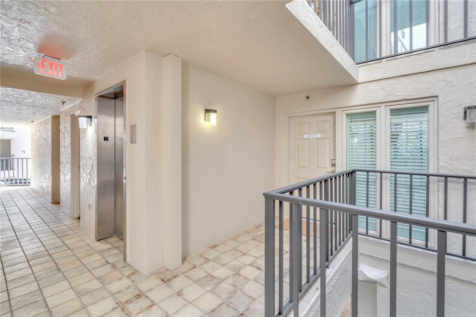 AVIGNON VILLAS - Residential Lease