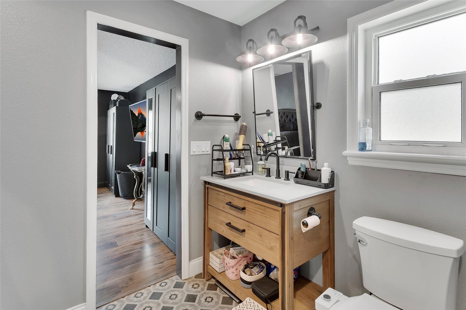 DOMINGO REYES GRANT - Residential