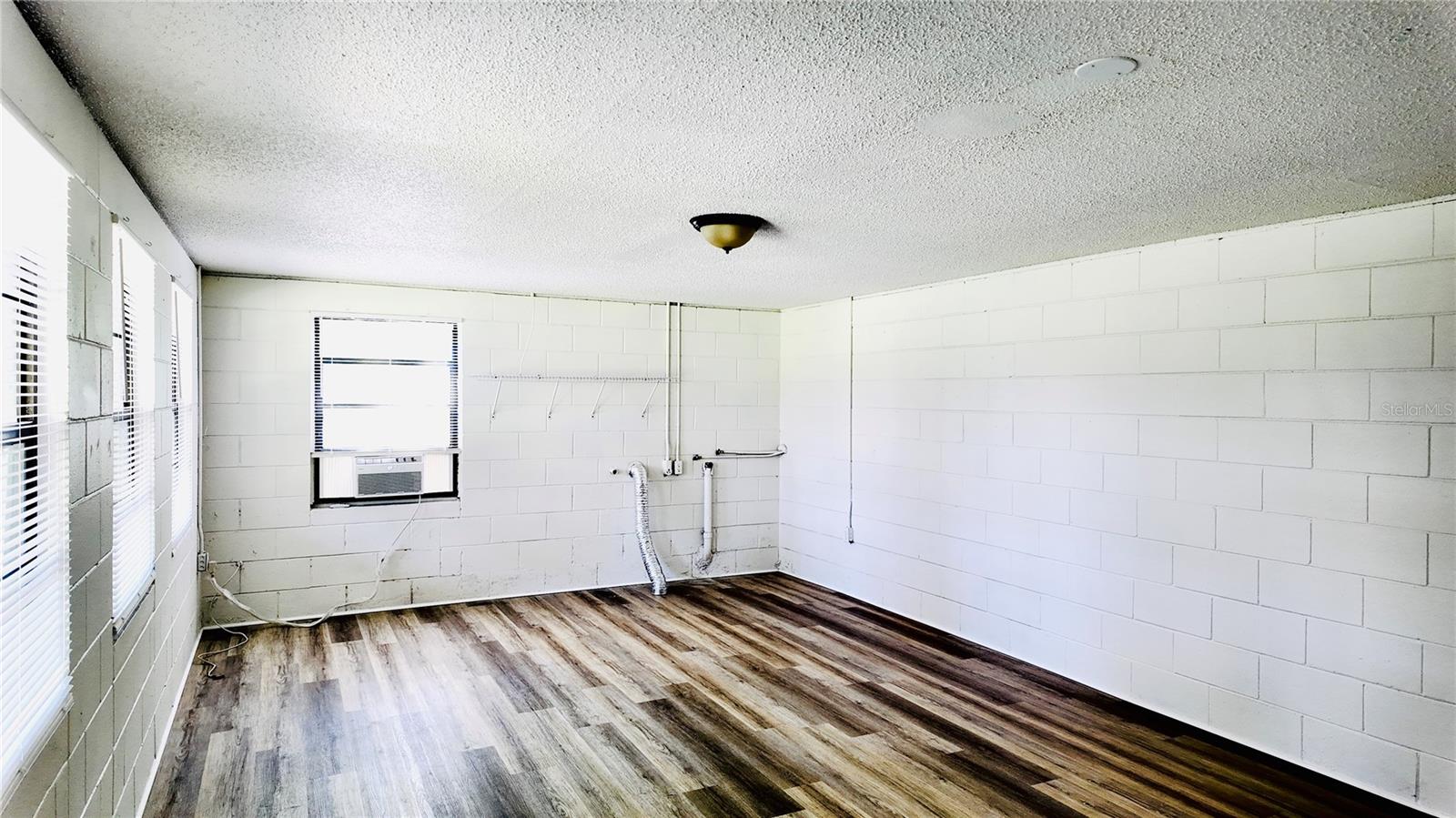 FRUITLAND PARK DREAM LAKE - Residential
