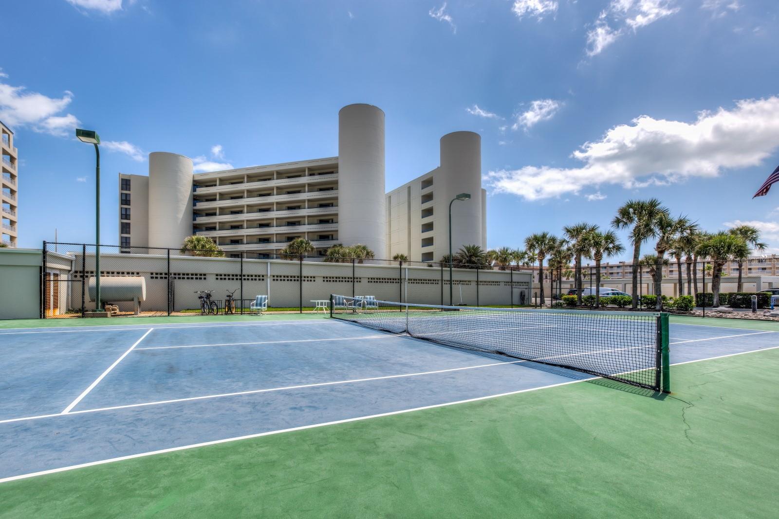 Ebb Tide Condo - Residential