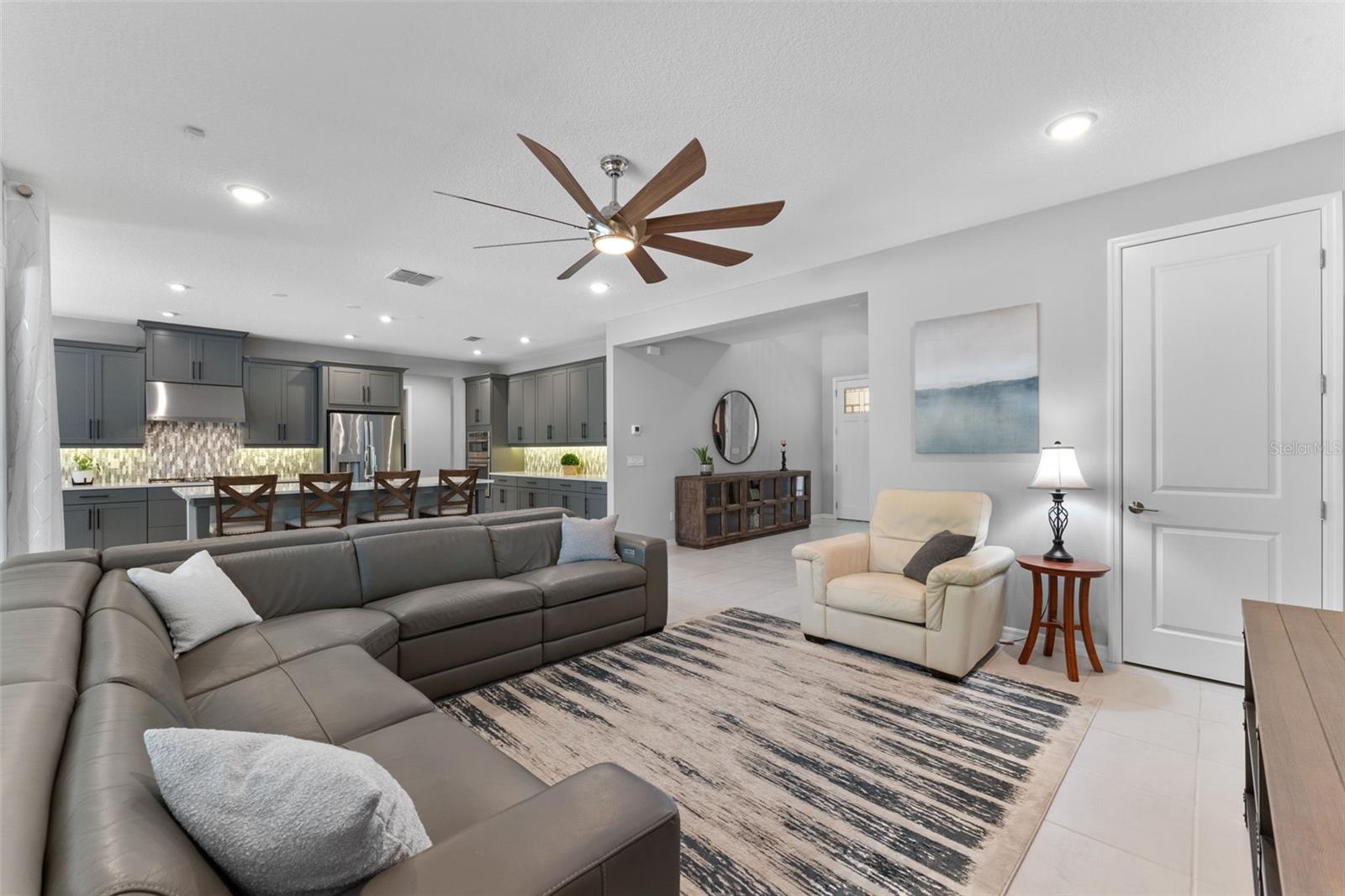1224 HILLCREST VIEW LOOP