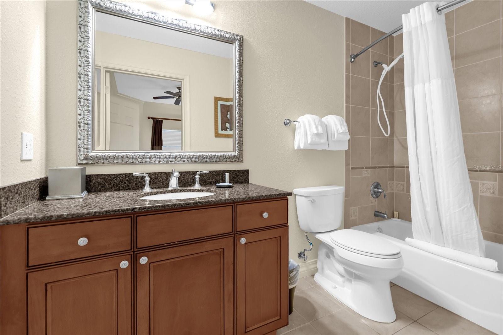 VILLAS AT REUNION SQUARE PH 04 CONDO - Residential