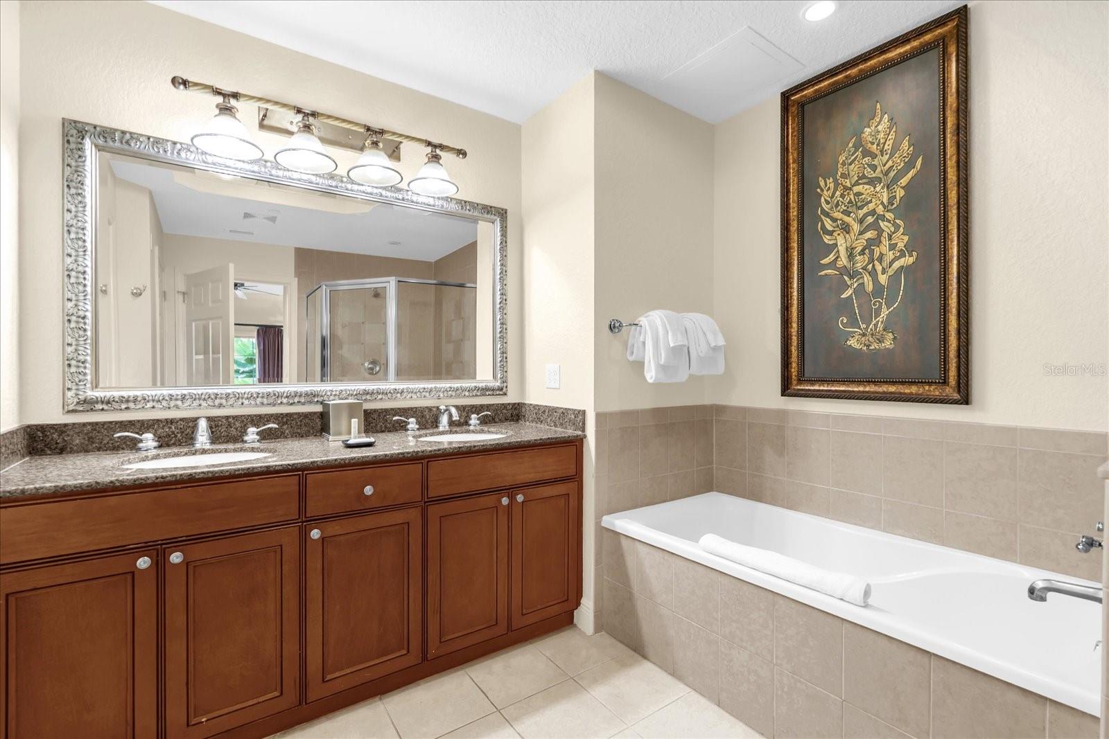 VILLAS AT REUNION SQUARE PH 04 CONDO - Residential