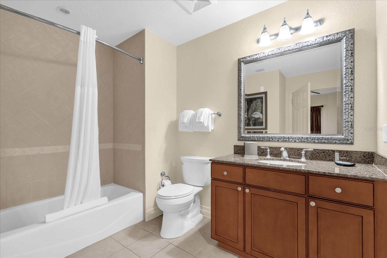 VILLAS AT REUNION SQUARE PH 04 CONDO - Residential