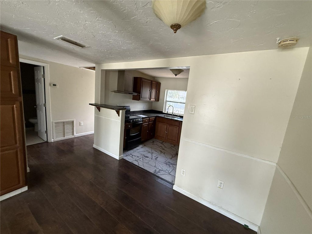 Photo of 1810 9th Street W, Palmetto, FL 34221 (MLS # A4696545)