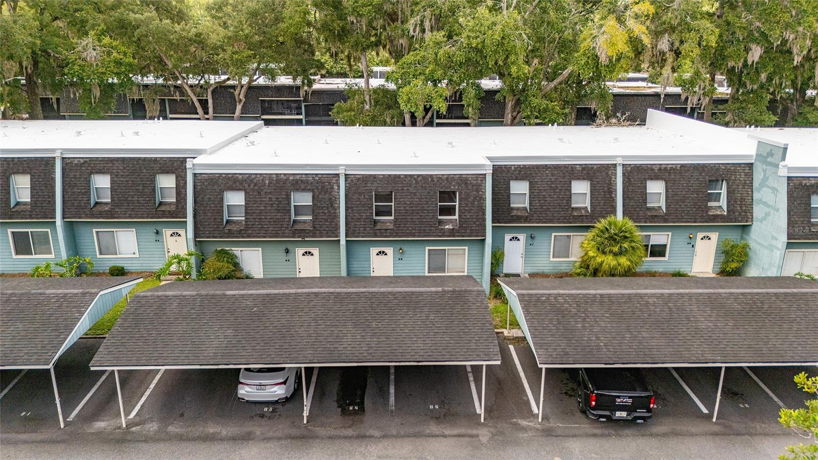 CRICKET CLUB CONDO - Residential