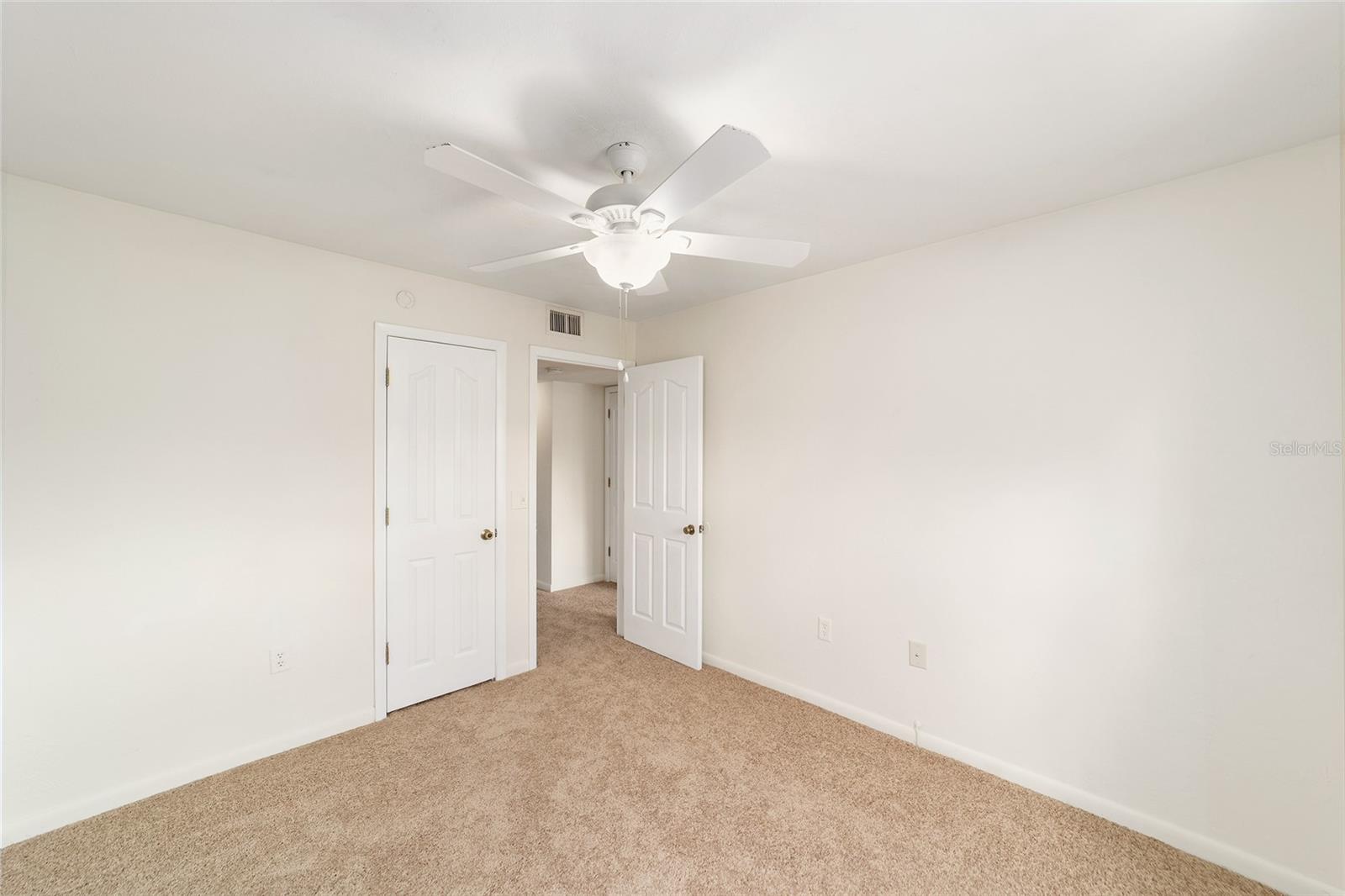 CRICKET CLUB CONDO - Residential