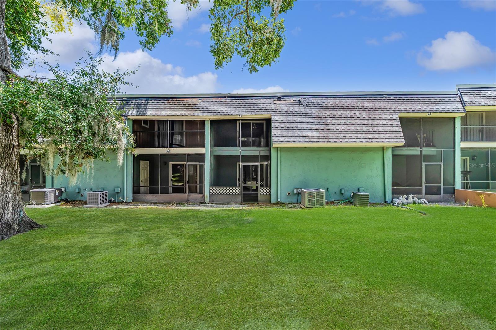 CRICKET CLUB CONDO - Residential