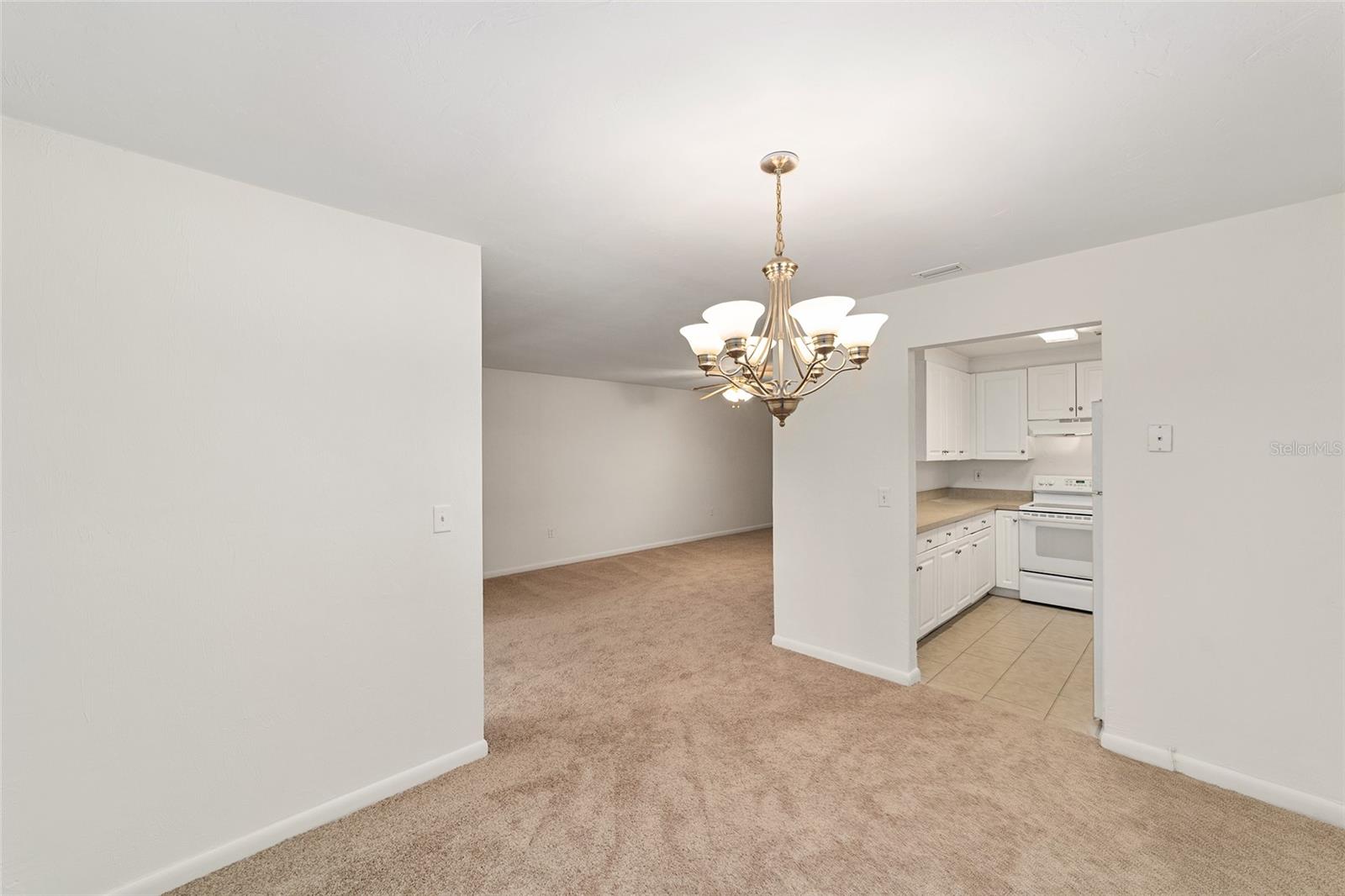 CRICKET CLUB CONDO - Residential