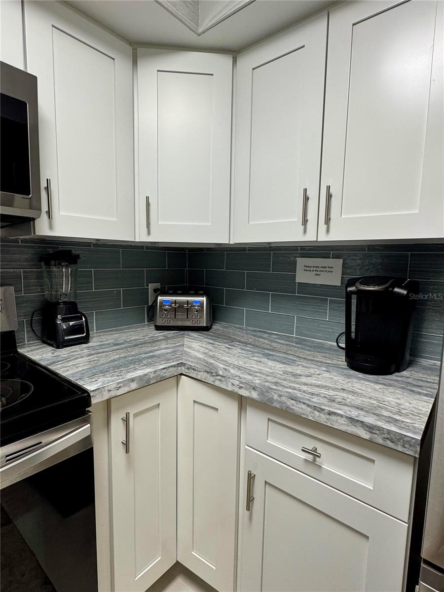 HORIZONS WEST I - Residential