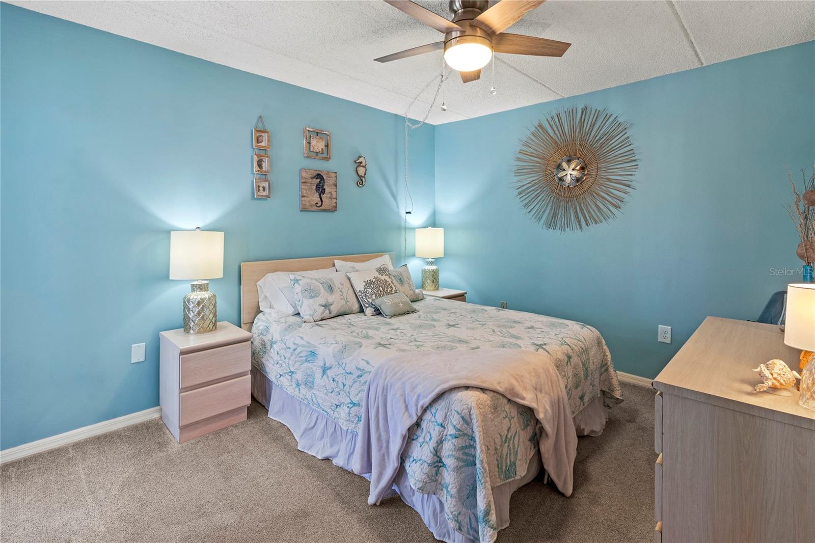 HORIZONS WEST I - Residential