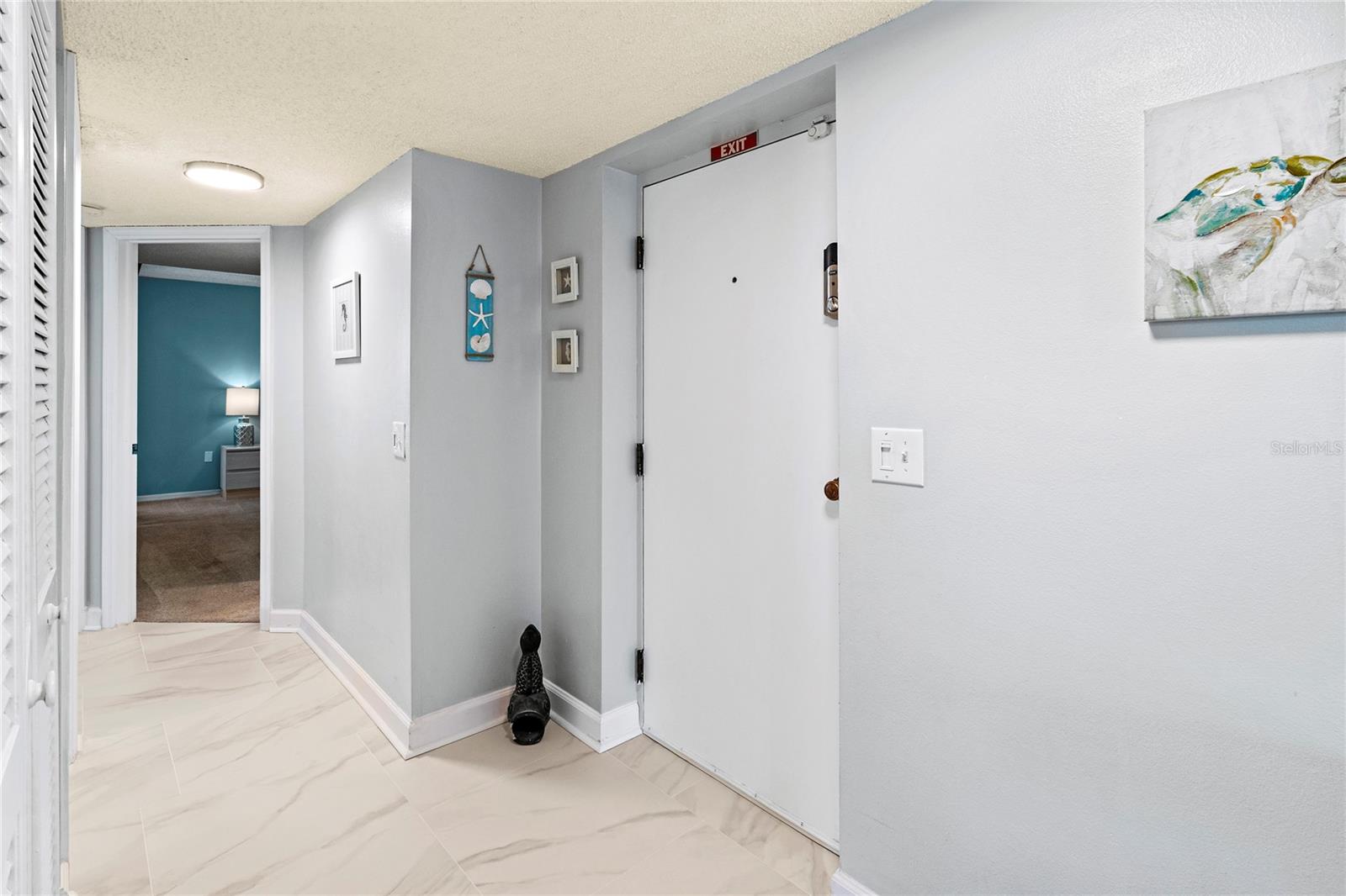 HORIZONS WEST I - Residential