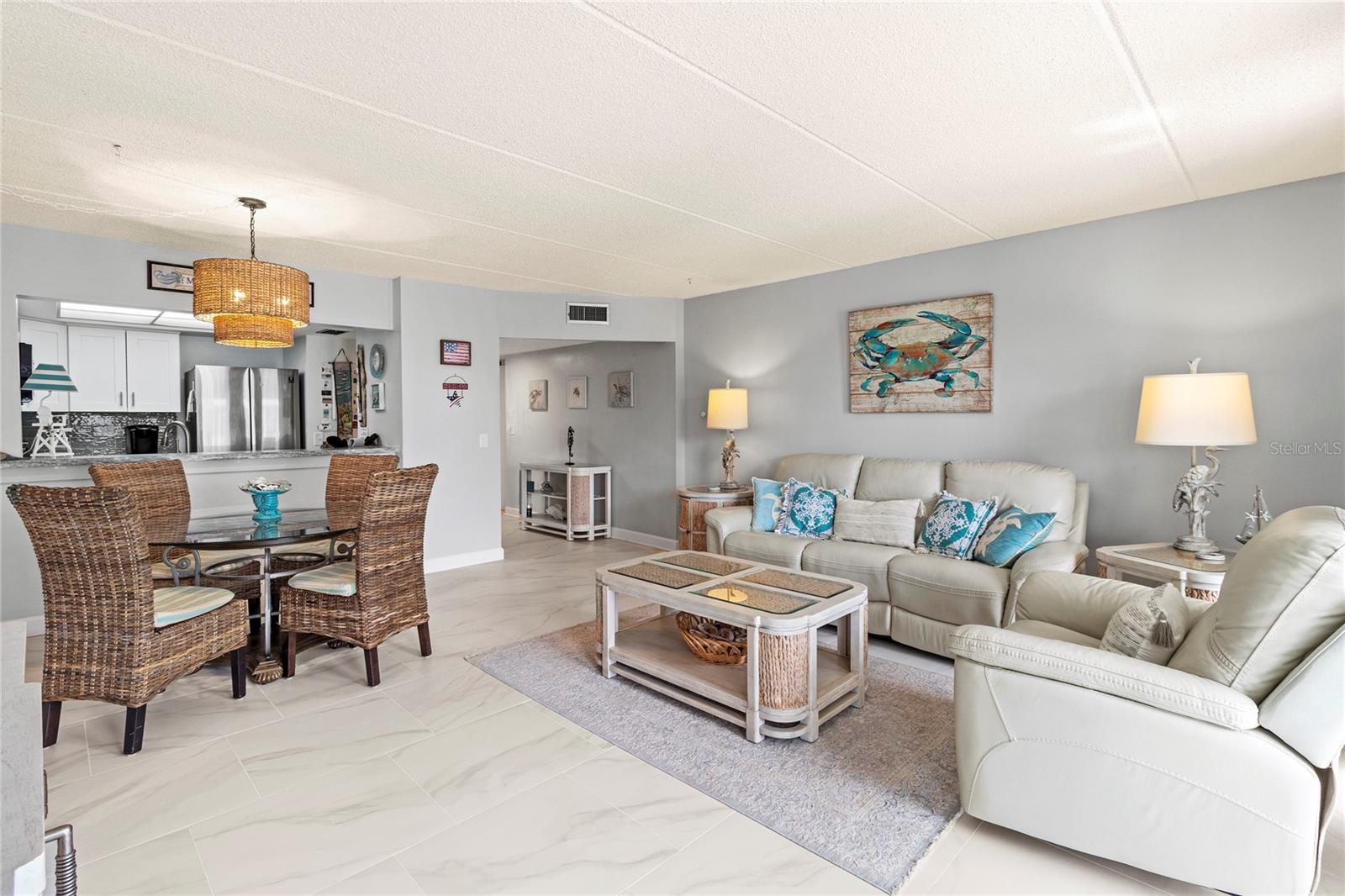 HORIZONS WEST I - Residential