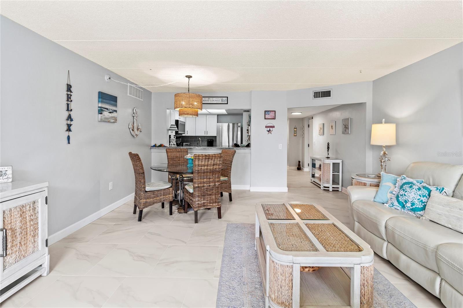 HORIZONS WEST I - Residential