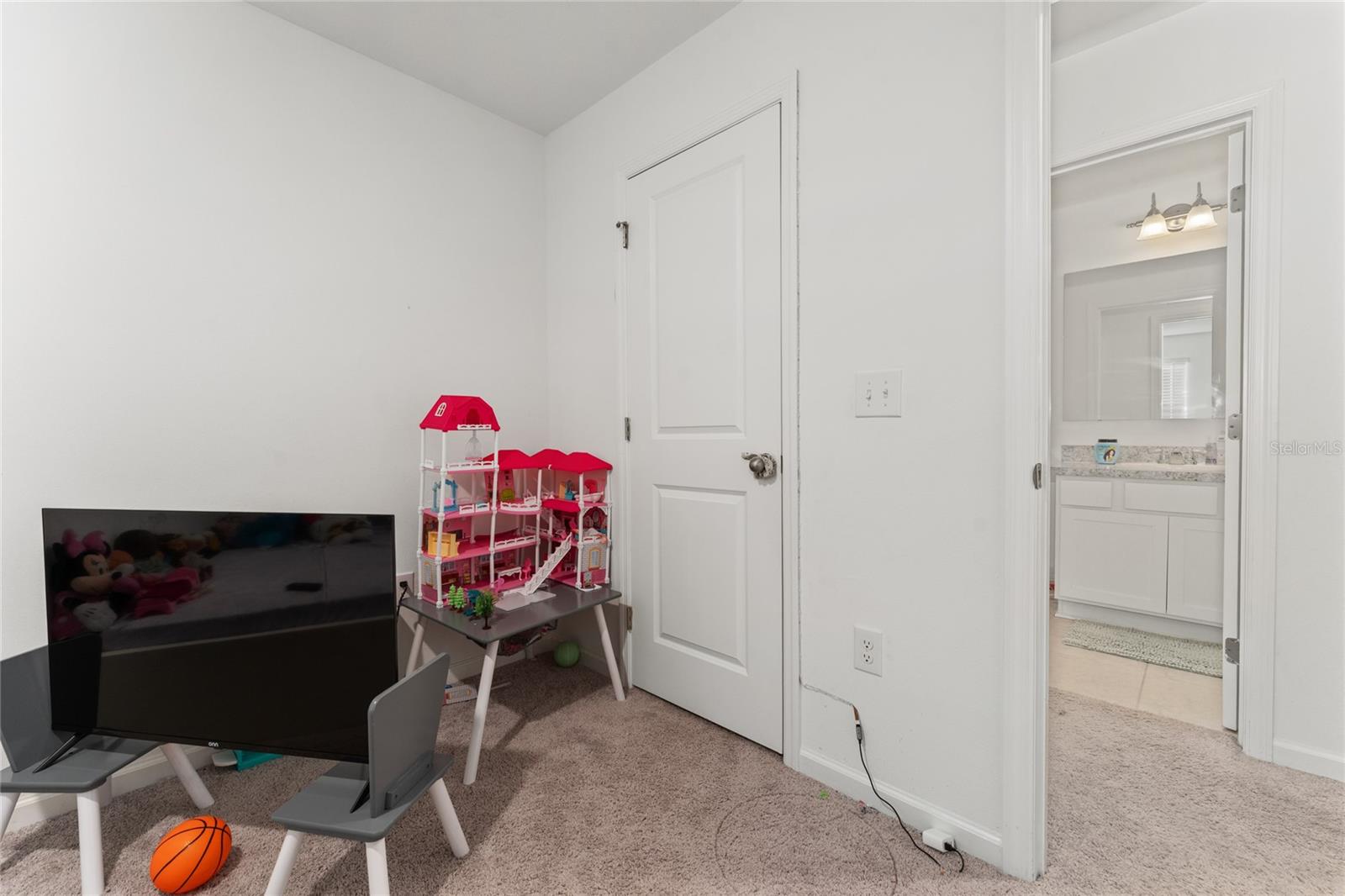 ASHFORD PLACE - Residential