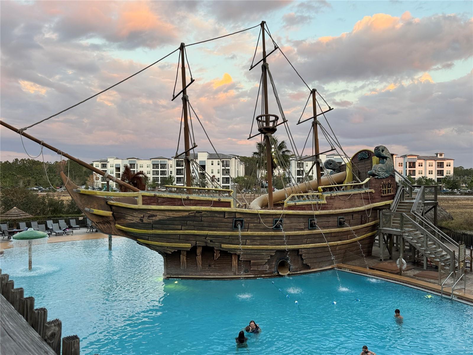 LAKE BUENA VISTA RESORT VLG 4 CONDO - Residential