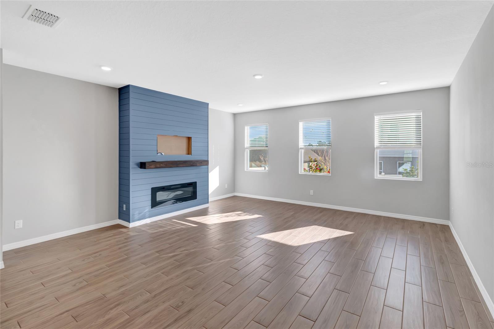 VILLAGES/MINNEOLA HILLS PH 2A - Residential