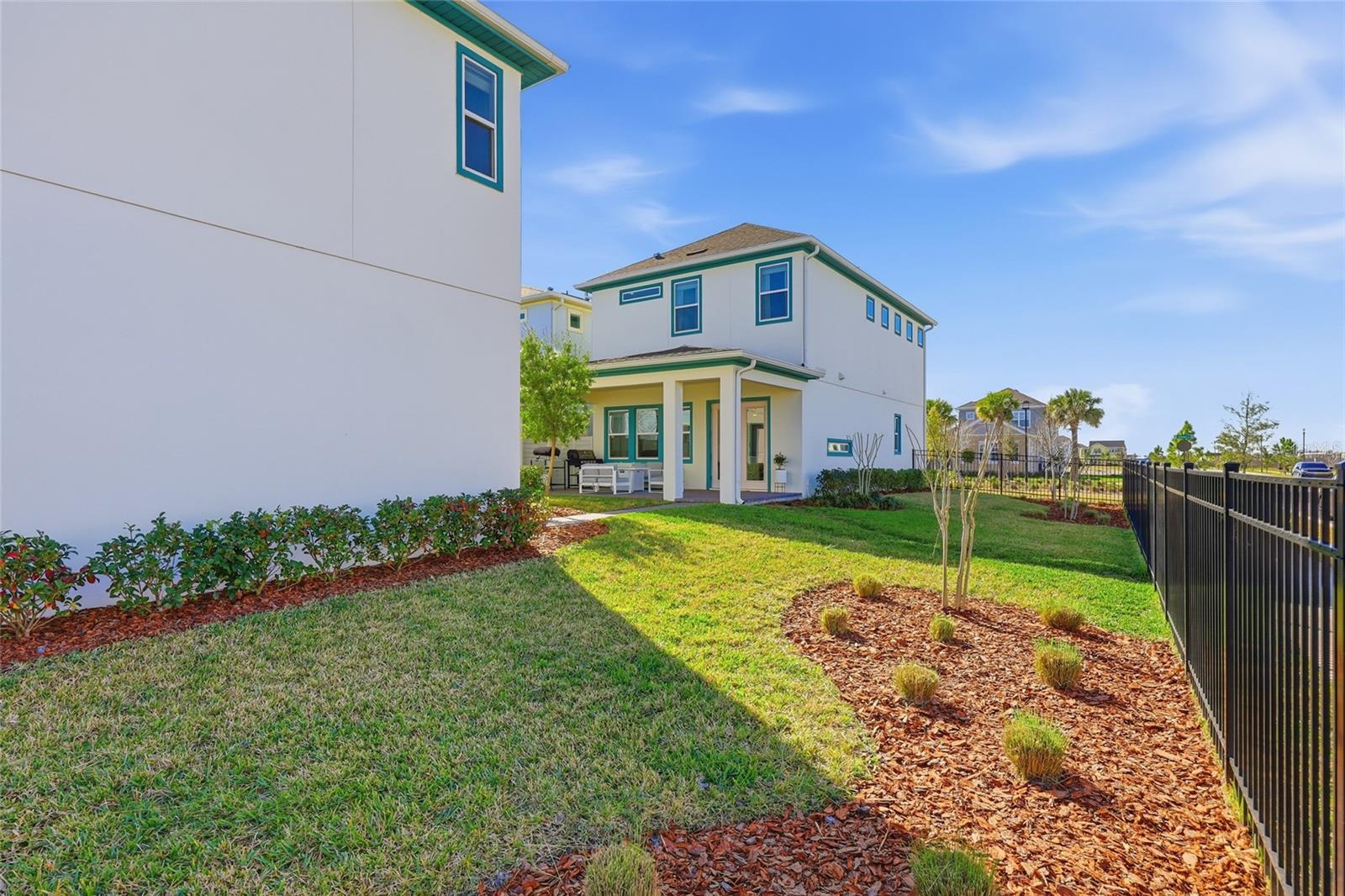 LAUREATE PARK - Residential Lease