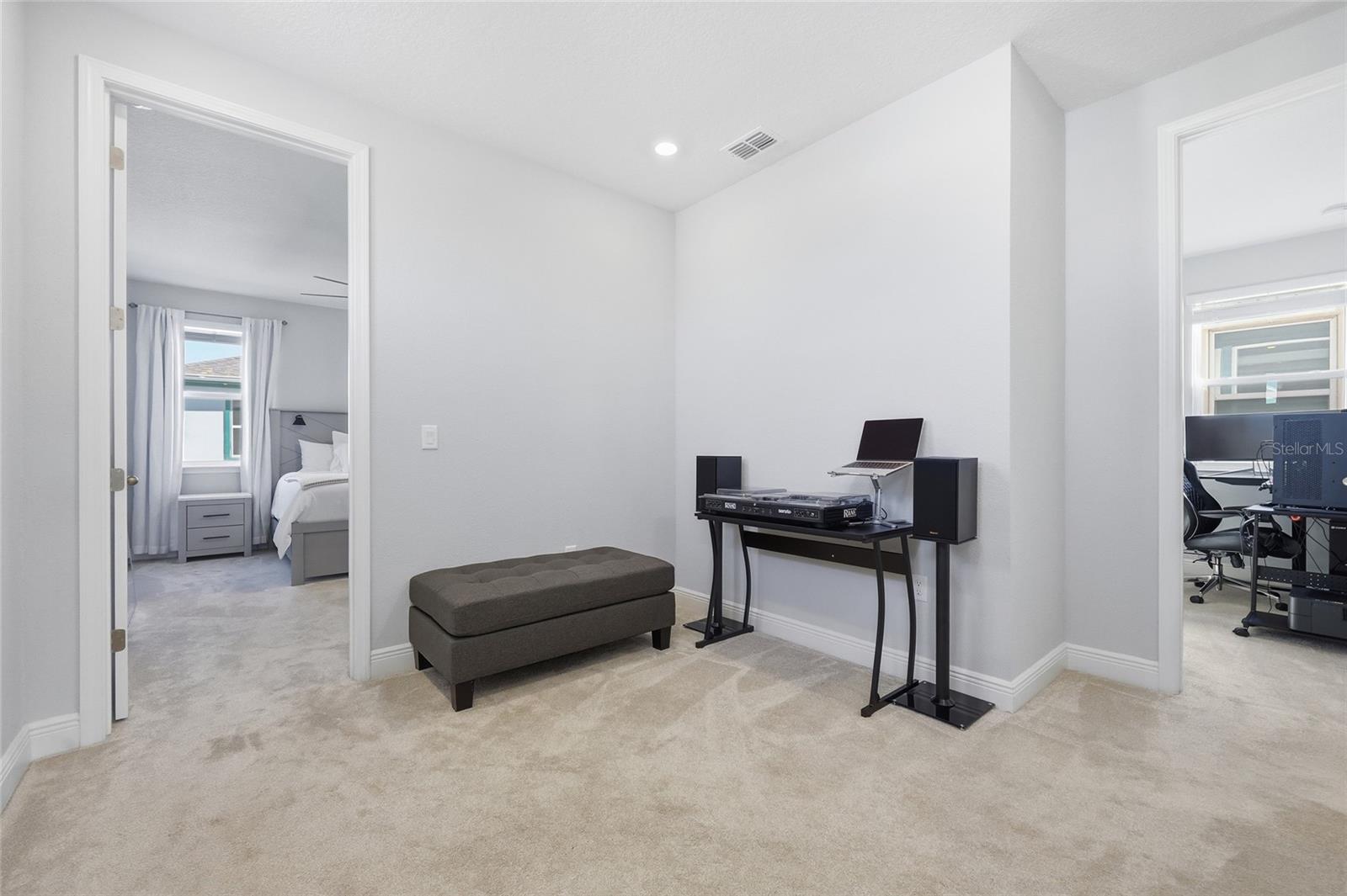 LAUREATE PARK - Residential Lease