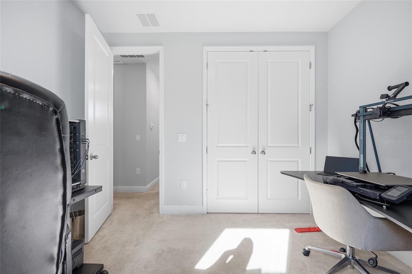 LAUREATE PARK - Residential Lease