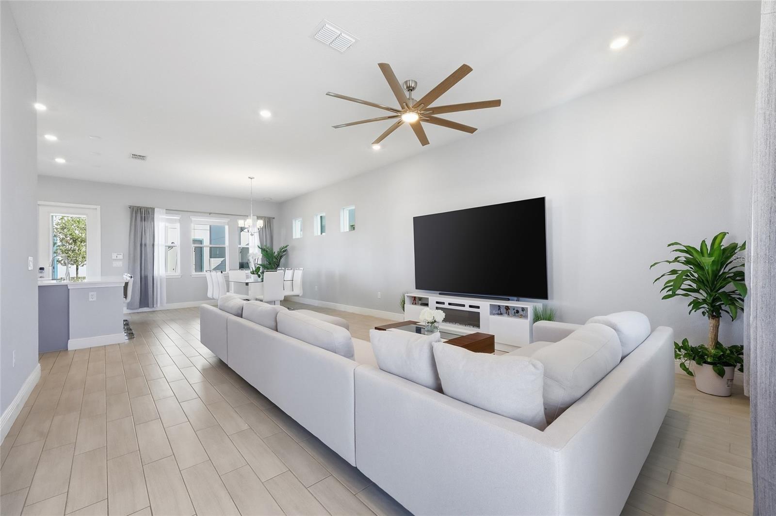 LAUREATE PARK - Residential Lease