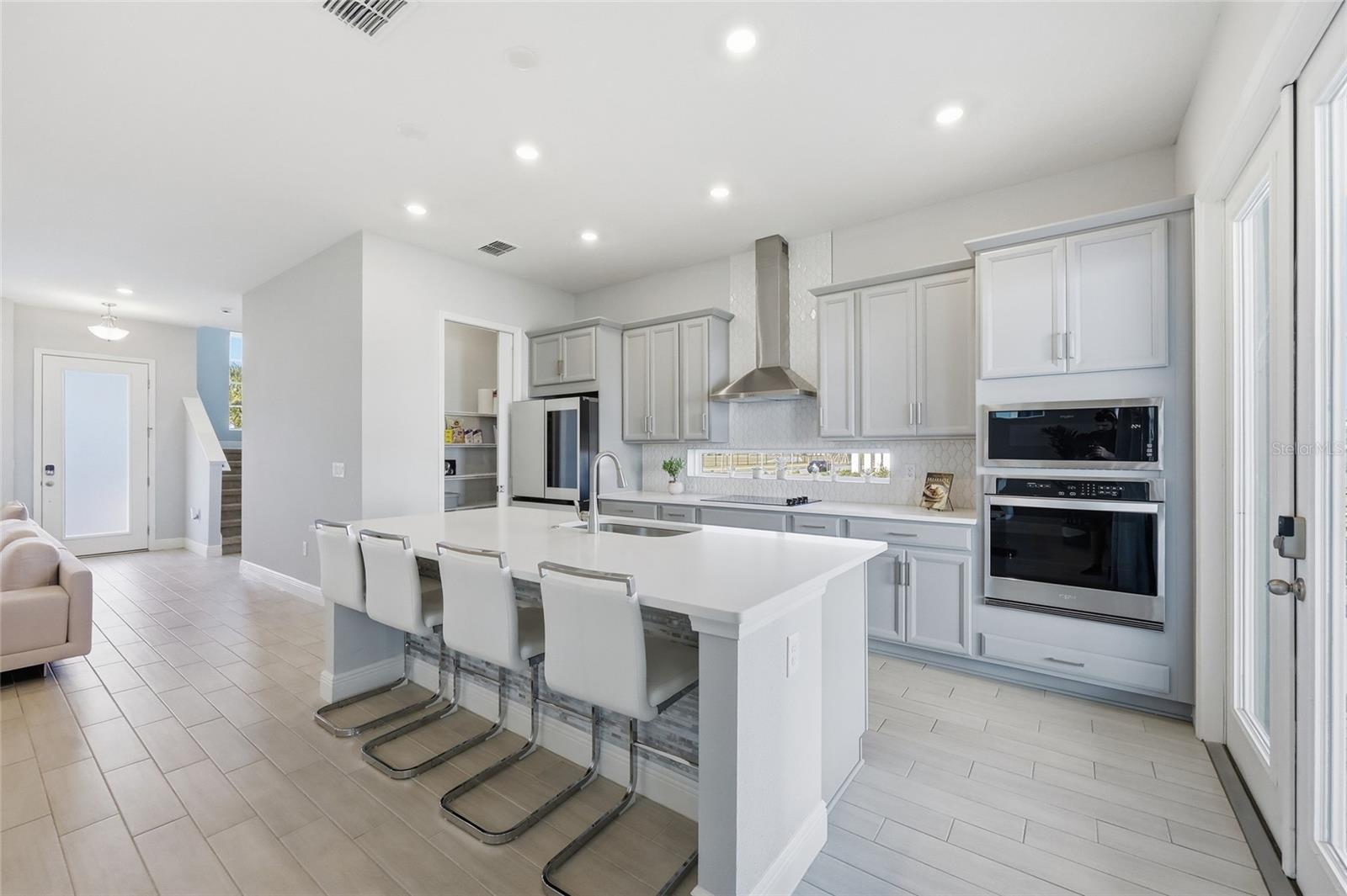 LAUREATE PARK - Residential Lease