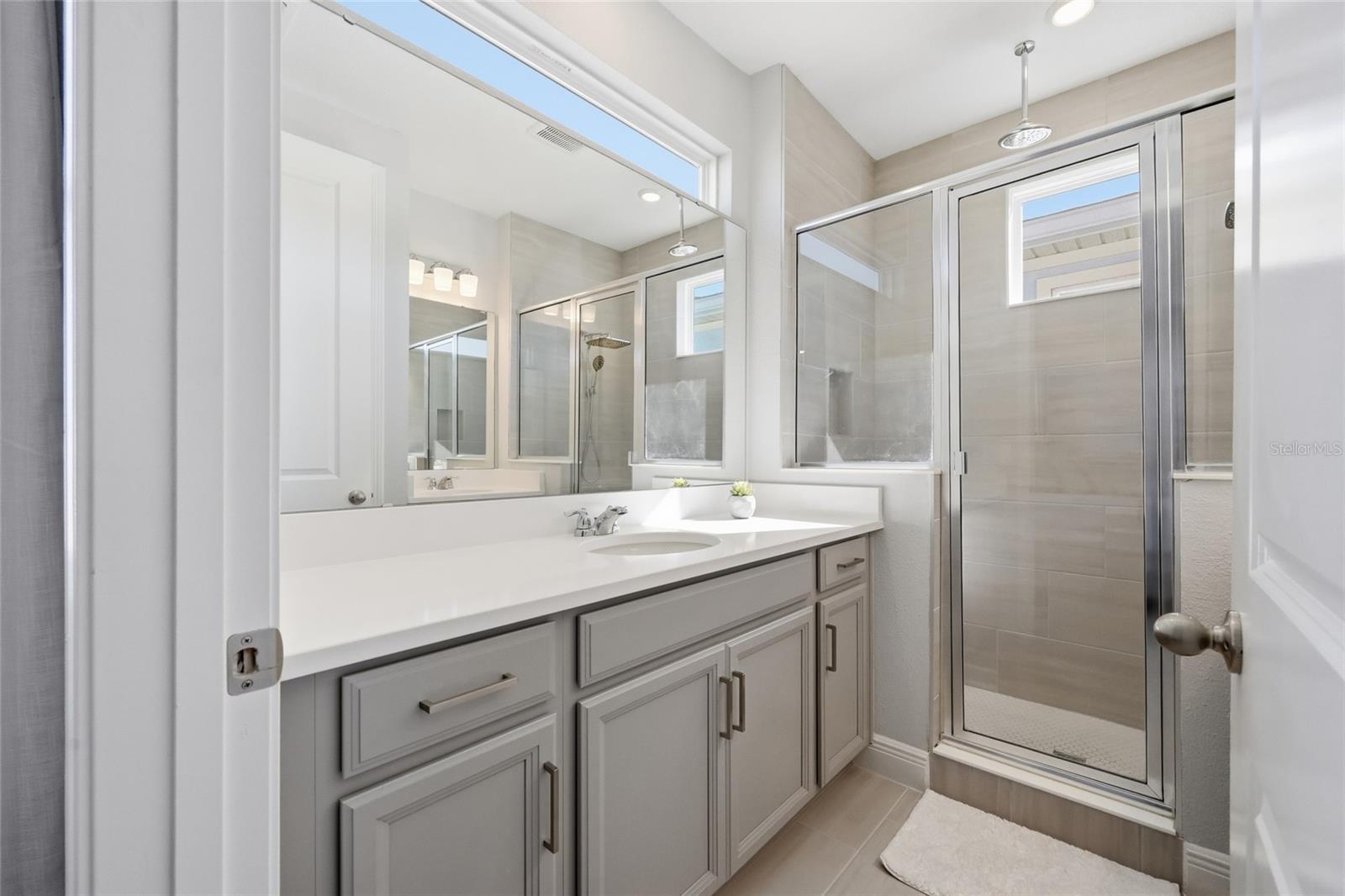 LAUREATE PARK - Residential Lease