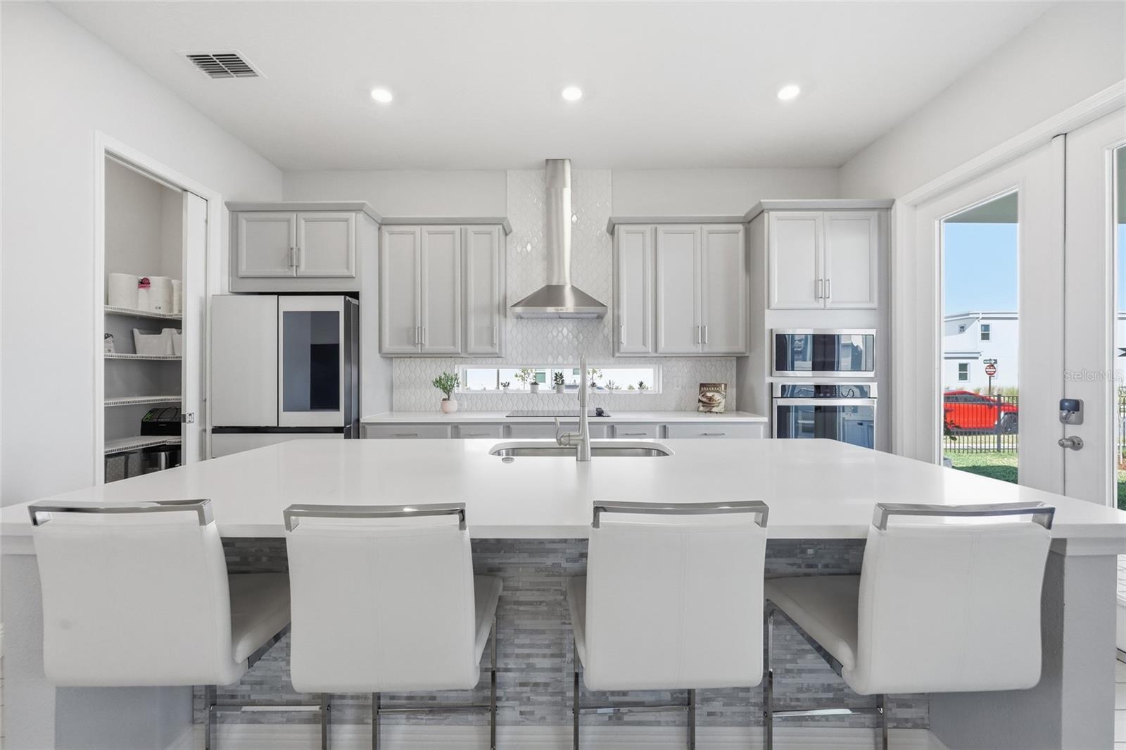 LAUREATE PARK - Residential Lease