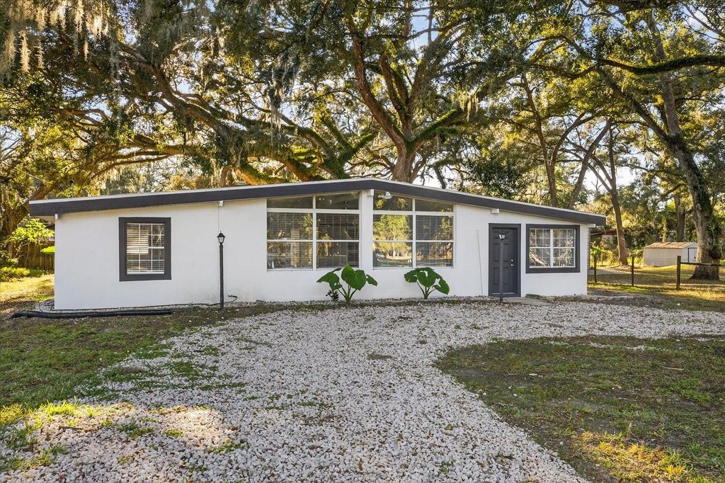 Photo of 34796 Gardenia Way, Dade City, FL 33523 (MLS # TB8456486)