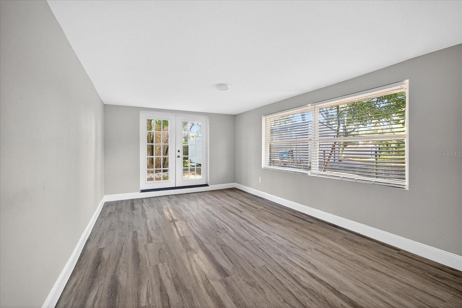 LAKEWOOD - Residential