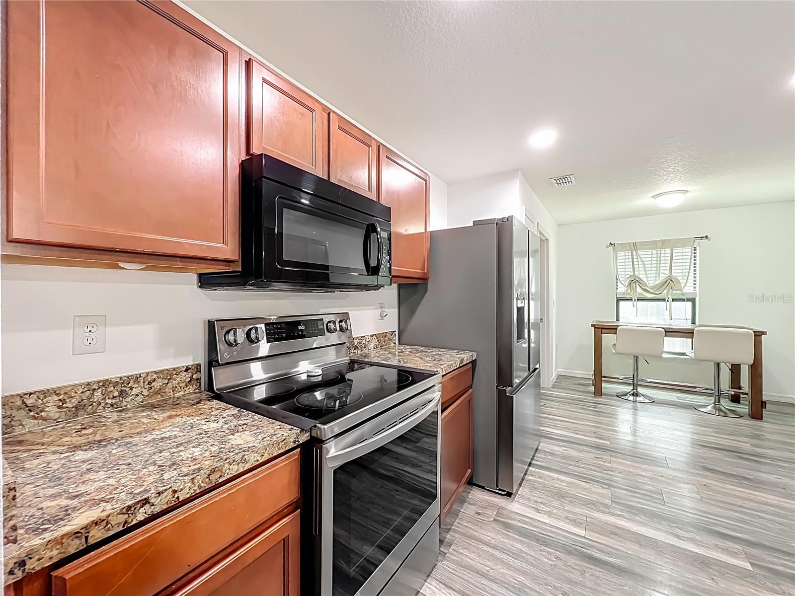 CHELSEA OAKS - Residential