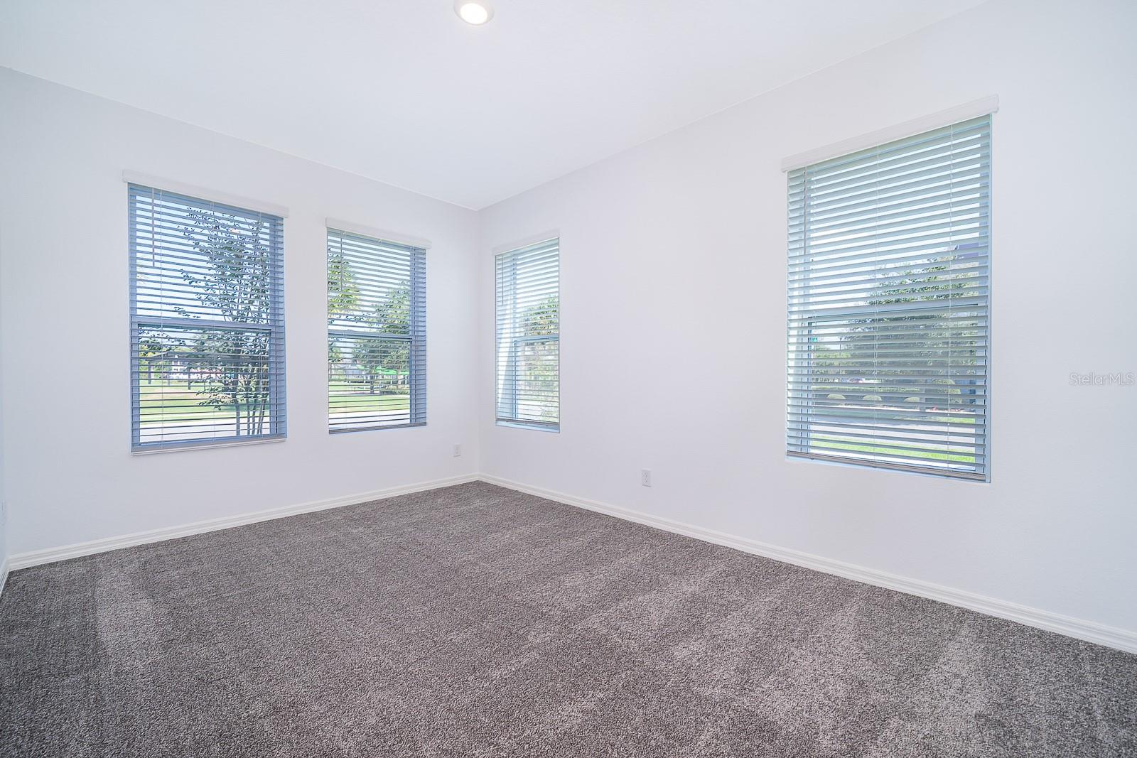 LAUREATE PARK NBRHD CENTER PH 3 - Residential Lease