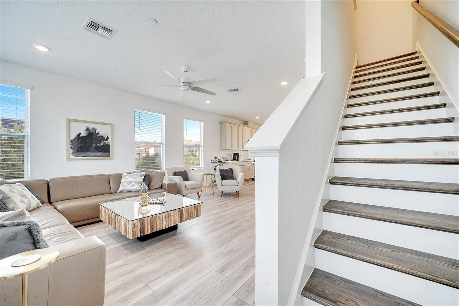 LAUREATE PARK NBRHD CENTER PH 3 - Residential Lease