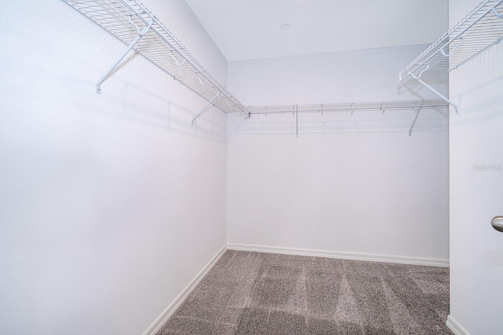 LAUREATE PARK NBRHD CENTER PH 3 - Residential Lease