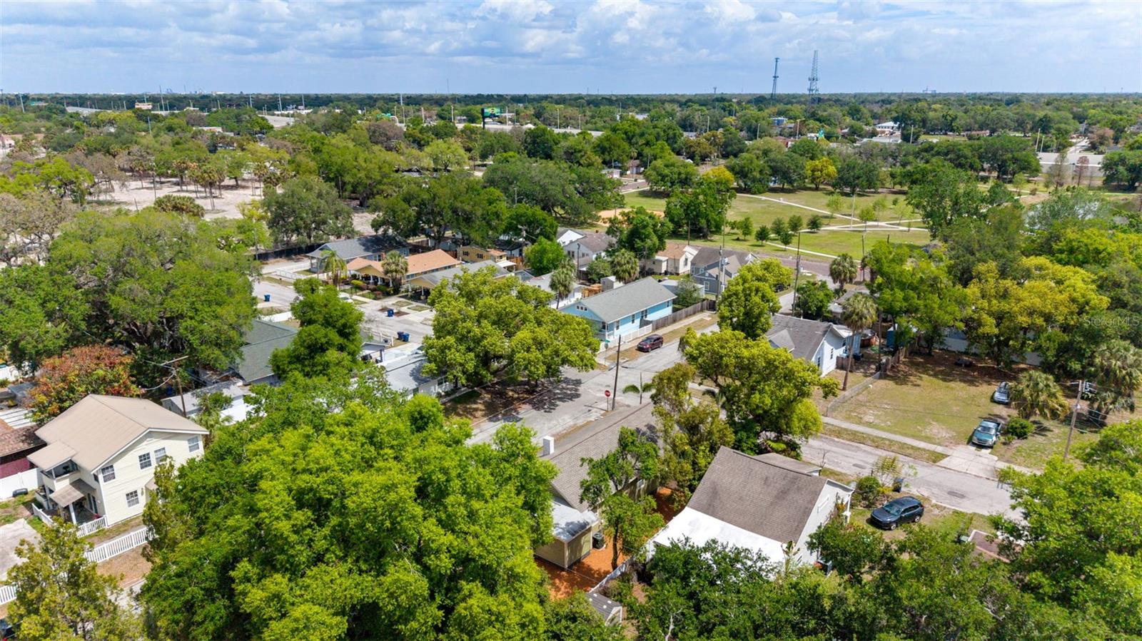 CENTRAL PARK BLKS 13 14 15 16 - Residential