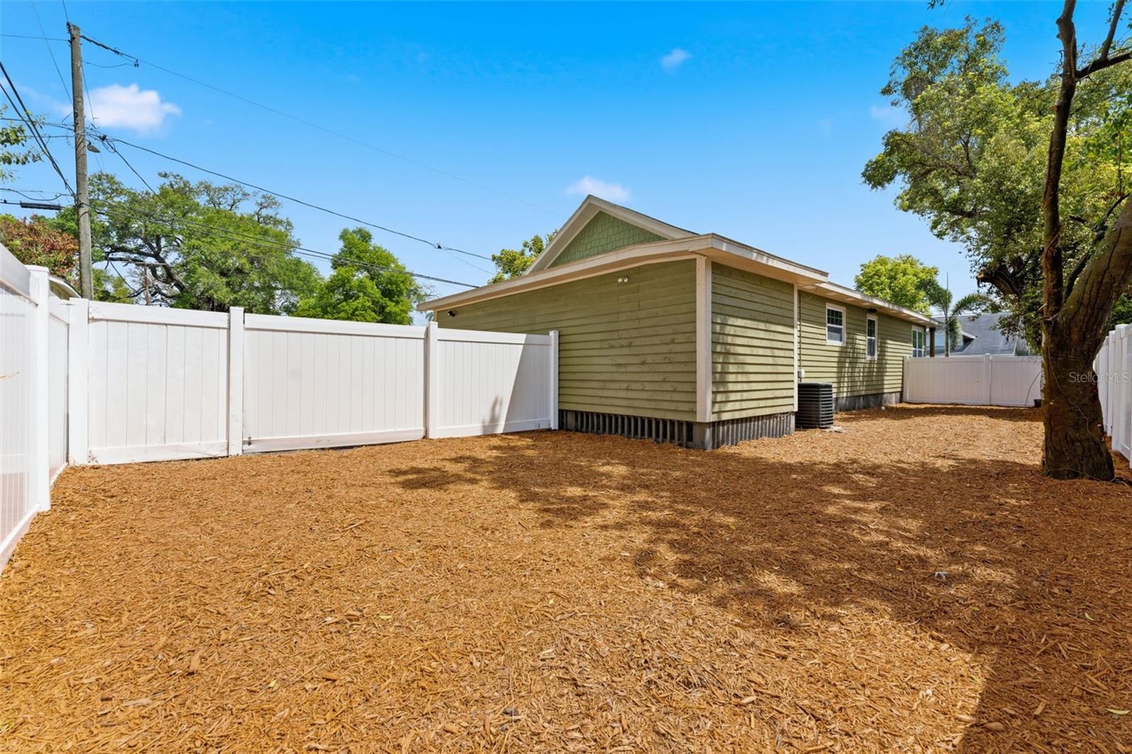 CENTRAL PARK BLKS 13 14 15 16 - Residential