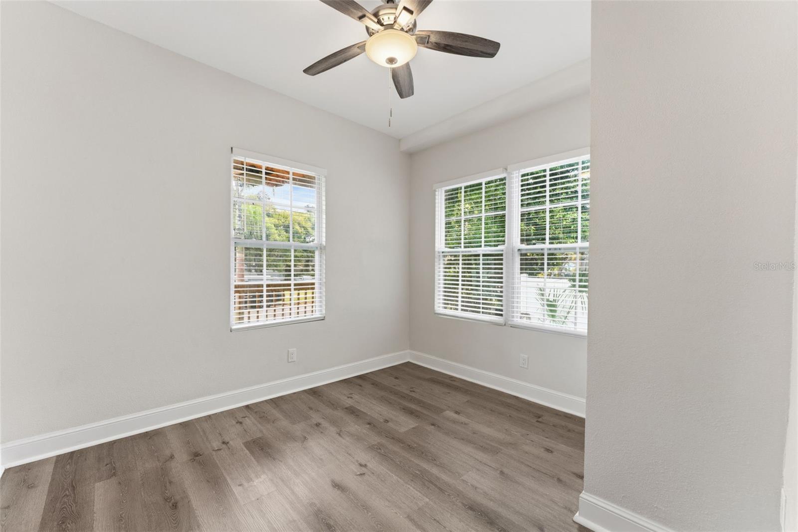 CENTRAL PARK BLKS 13 14 15 16 - Residential