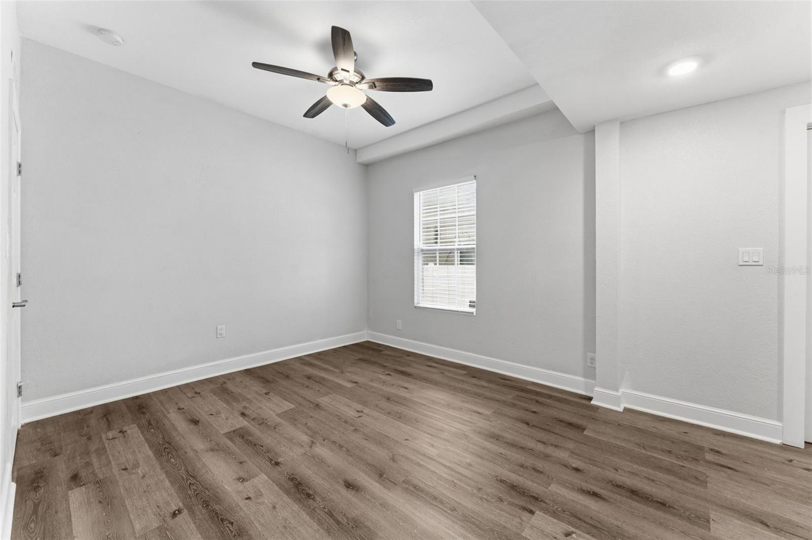 CENTRAL PARK BLKS 13 14 15 16 - Residential