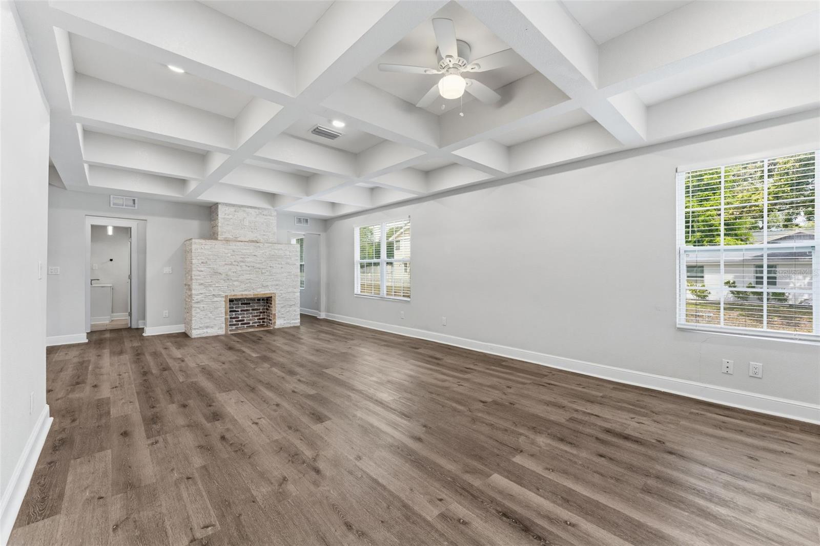 CENTRAL PARK BLKS 13 14 15 16 - Residential