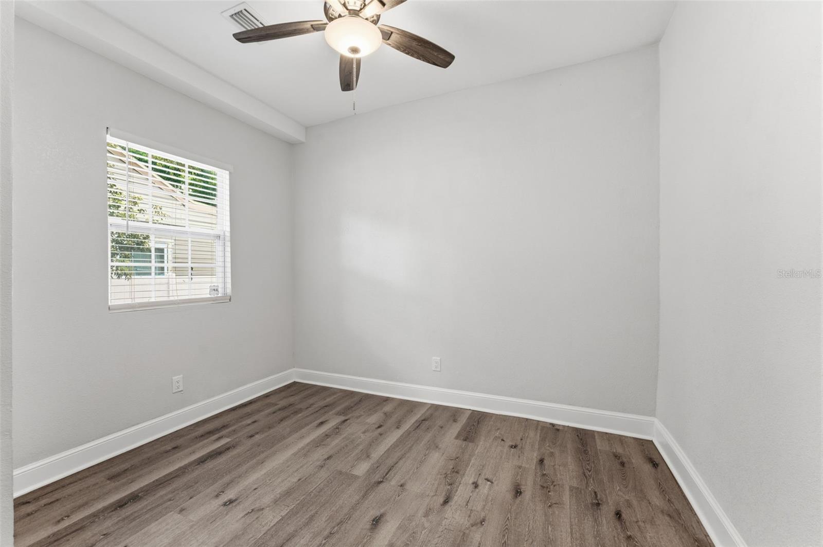 CENTRAL PARK BLKS 13 14 15 16 - Residential