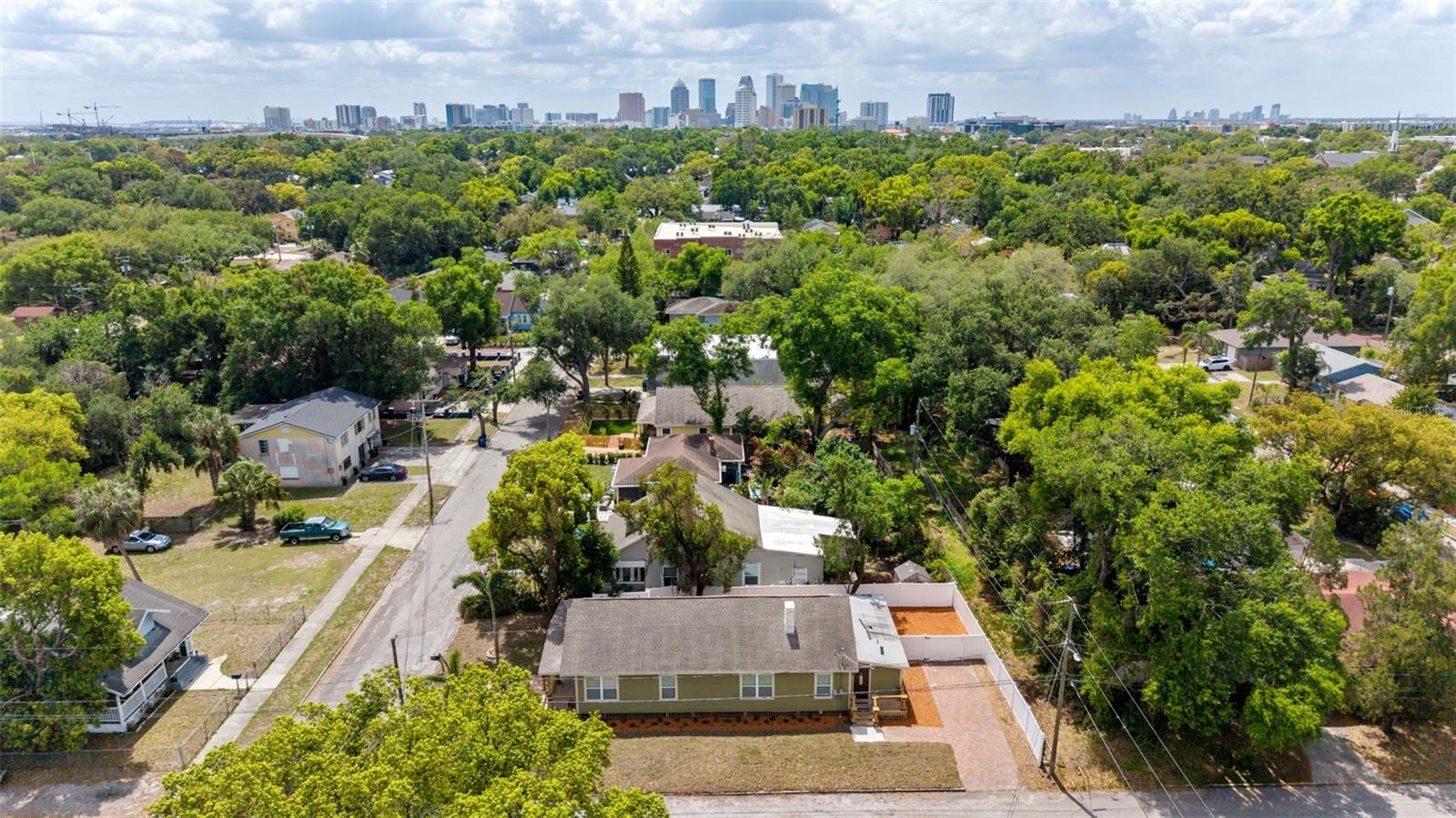 CENTRAL PARK BLKS 13 14 15 16 - Residential