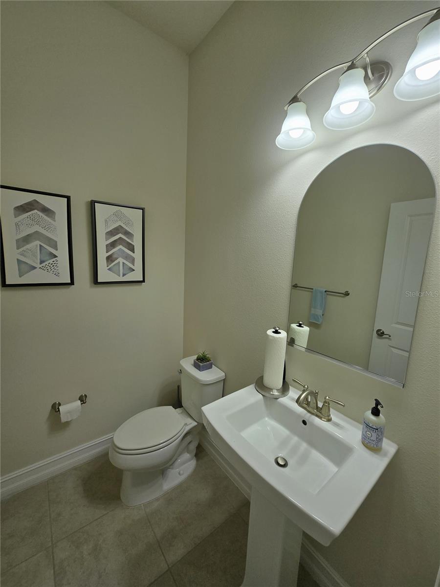 ARBOR GRANDE AT LAKEWOOD RANCH - Residential Lease